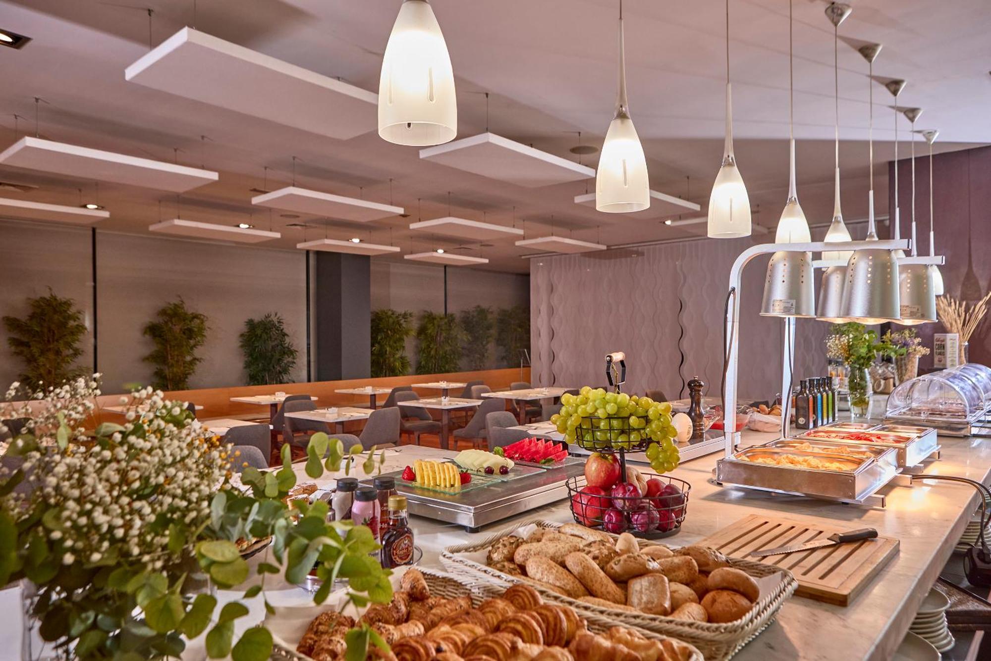 Civis Luz Castellon 4*S Ξενοδοχείο Καστεγιόν δε λα Πλάνα Εξωτερικό φωτογραφία